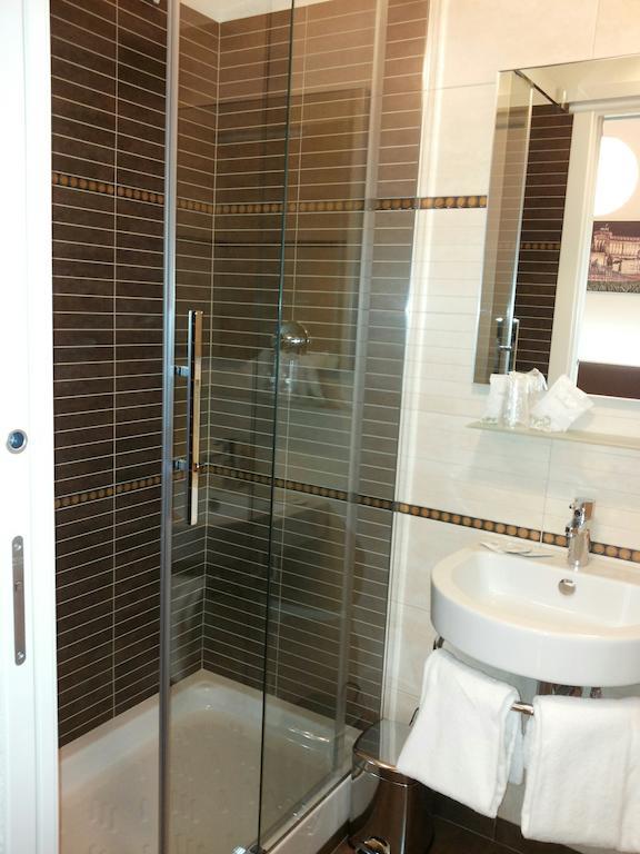 Bed and breakfast Manila 4*